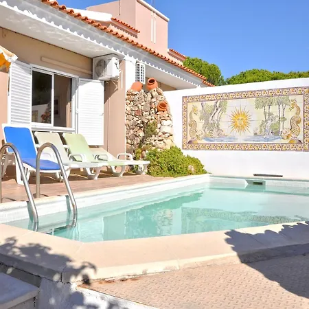Villa Horacio Is Located Near The Center Of Vilamoura