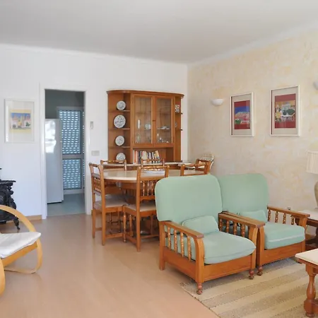 Horacio Is Located Near The Center Of Villa