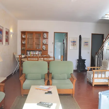 Villa Horacio Is Located Near The Center Of Vilamoura