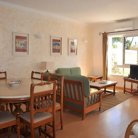 Villa Horacio Is Located Near The Center Of Vilamoura